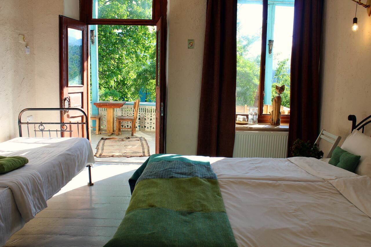 Отели типа «постель и завтрак» Toon Armeni Guest House Дилижан-17